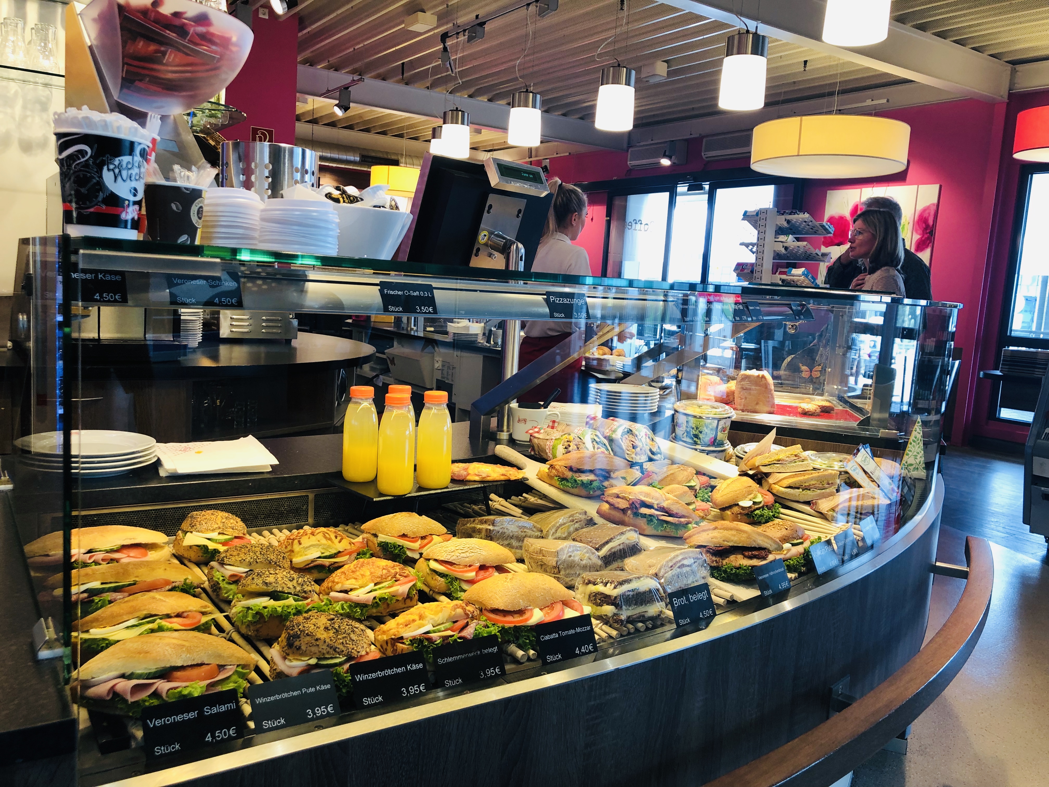 德国法兰克福机场转机攻略,哈恩机场和法兰克福机场