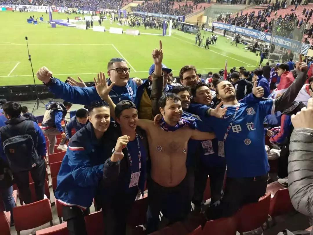 上海申花球迷哭了视频回放,申花1比9赛后虹口体育场采访