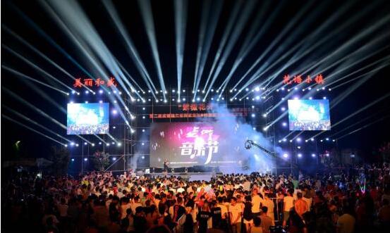 那片紫薇花海,点亮花语和盛的乡村振兴路