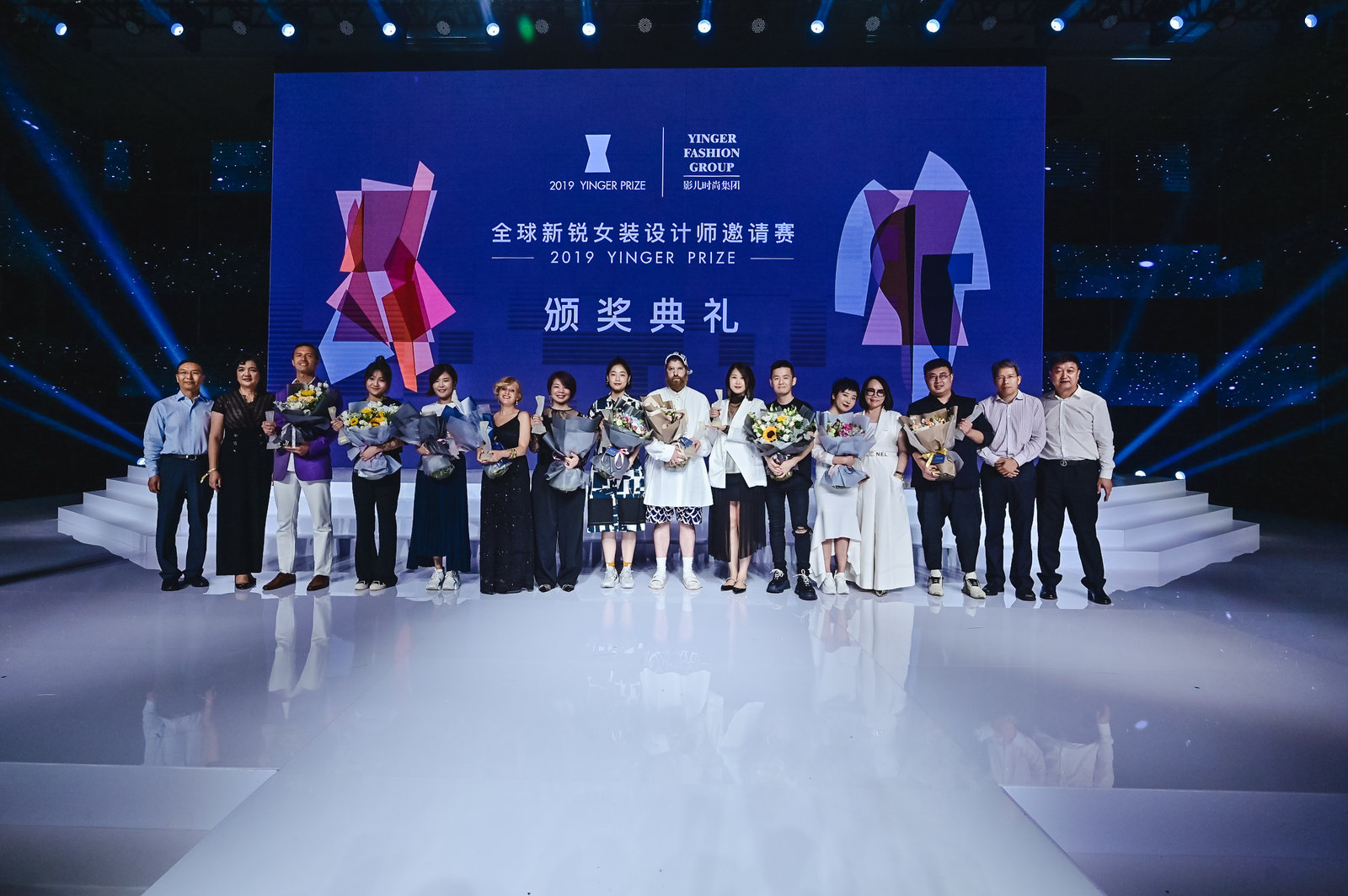 褰卞効闆嗗洟鐞嗗康,褰卞効鏃跺皻闆嗗洟鍙戝睍鍘嗗彶