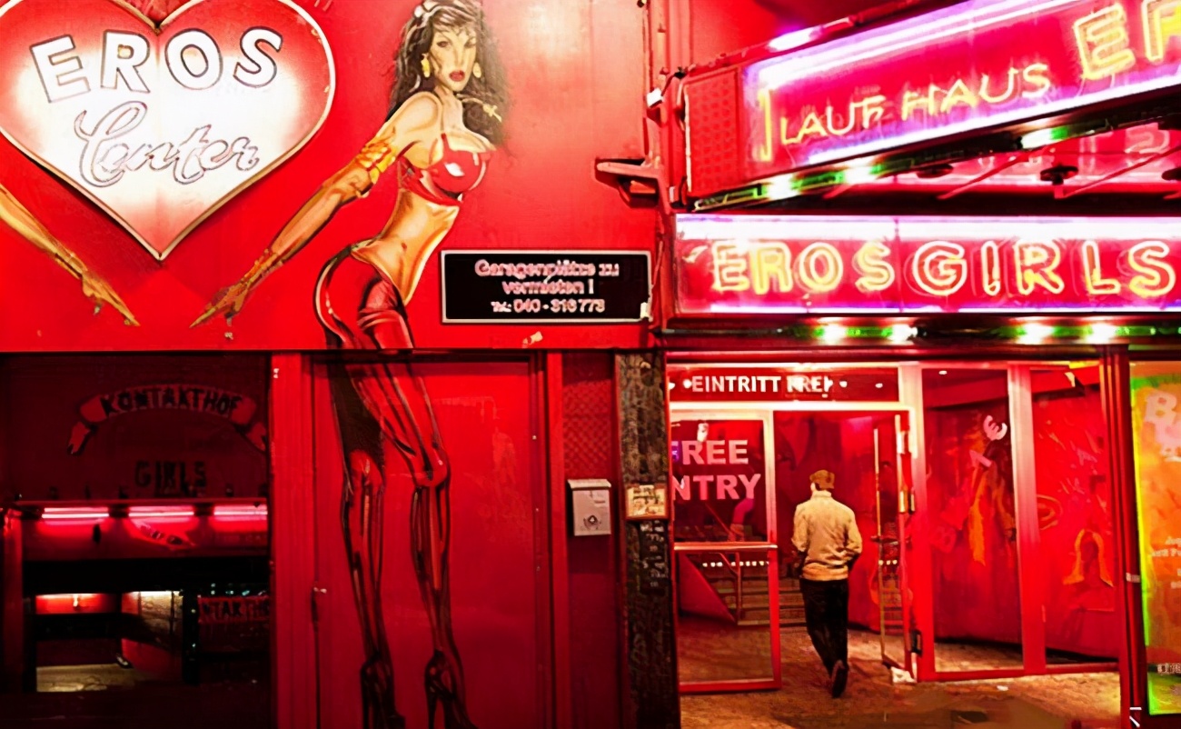 欧洲最大的ji院—绳索大街，为什么欧洲最大的红deng区在德国？