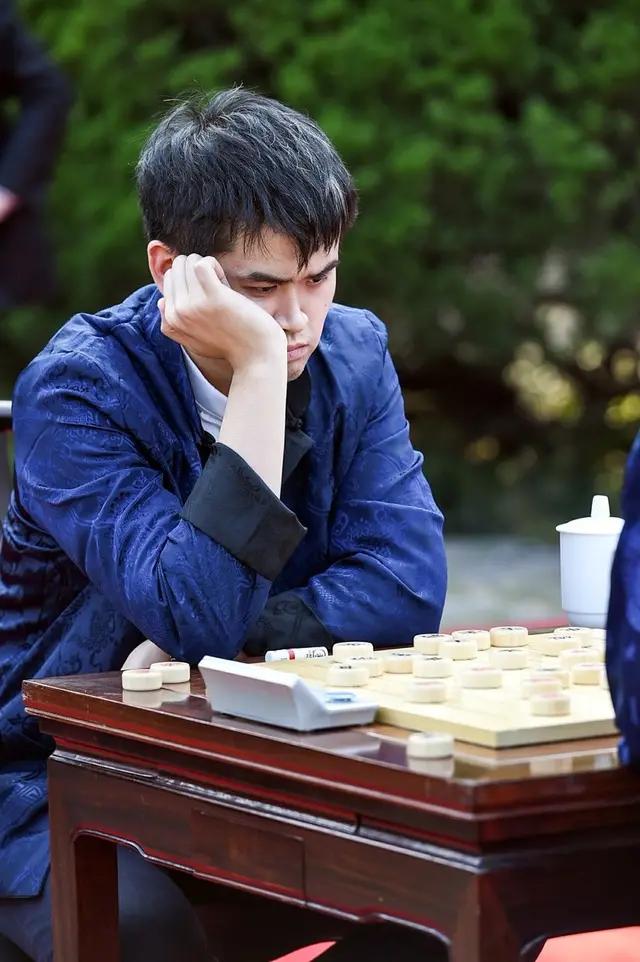 许银川解说王天一5小时的棋,王天一许银川十番棋哪个赢了