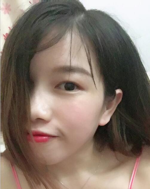 白皮肤适合的口红色号ysl,ysl口红1966素颜测评