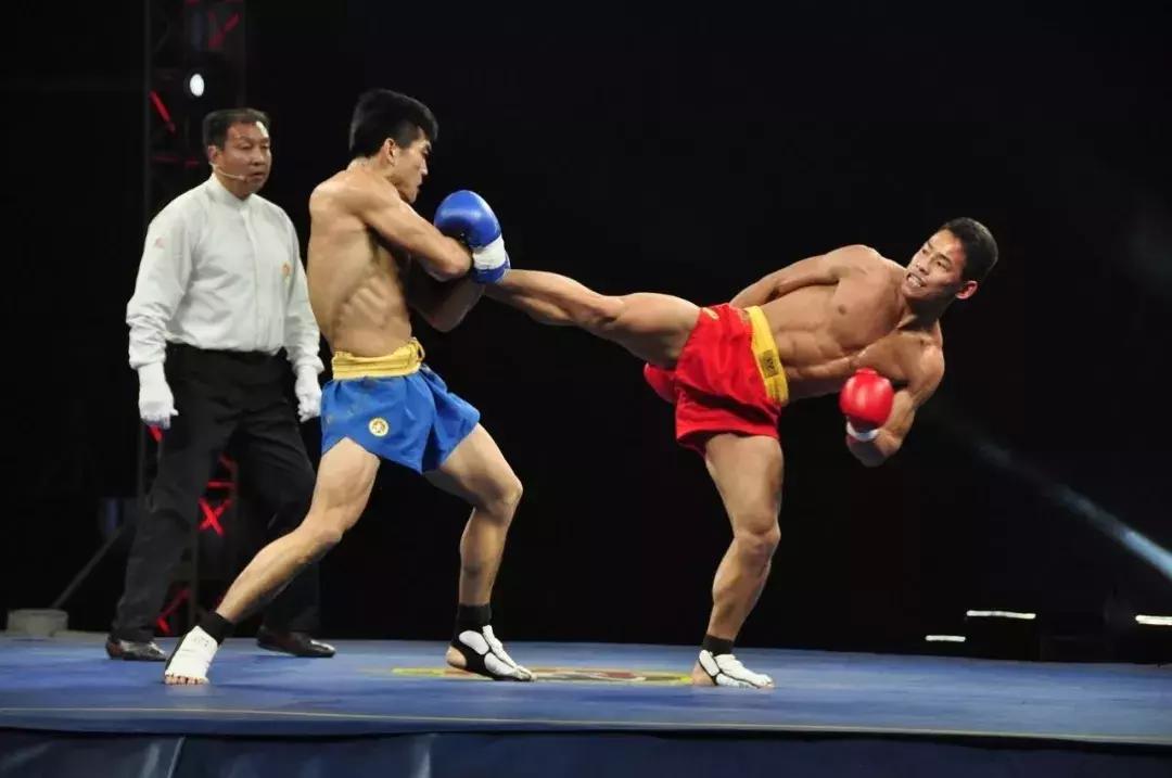 李小龙是传武还是反传武,什么是正宗的截拳道李小龙