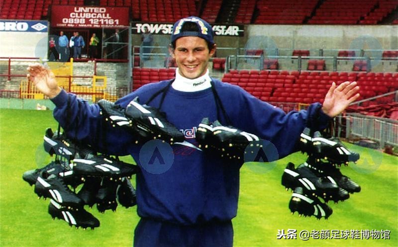 锐步历年足球鞋,历年锐步足球鞋