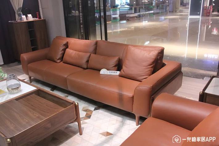 精选10款新中式真皮沙发组合推荐,实木沙发测评性价比