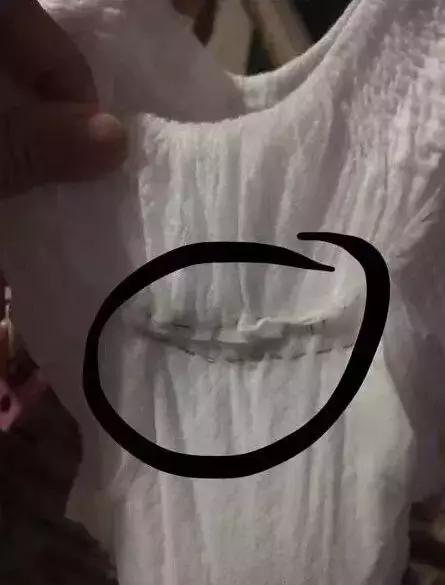 婆婆把纸尿裤洗了拿去晾,婆婆把纸尿裤洗过了