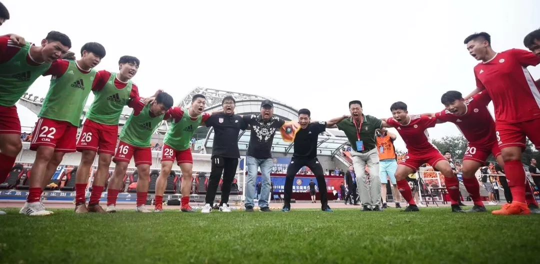 十年磨一剑打败对手,十年磨剑一朝登顶雄天下