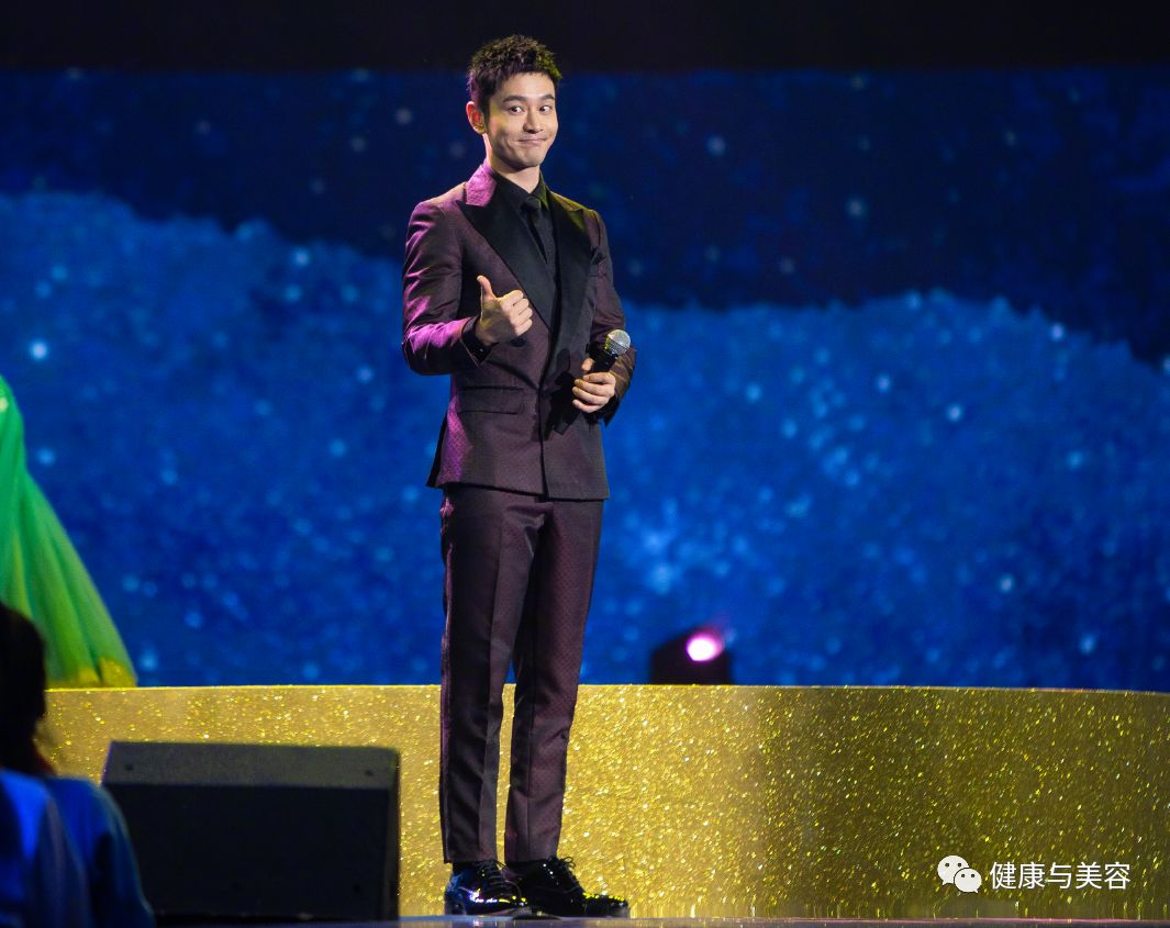 黄晓明谈身高被攻击,黄晓明的脚是如何康复的