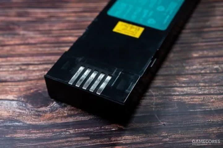 一百多块买个26年前的笔记本，我改了改，还能上网