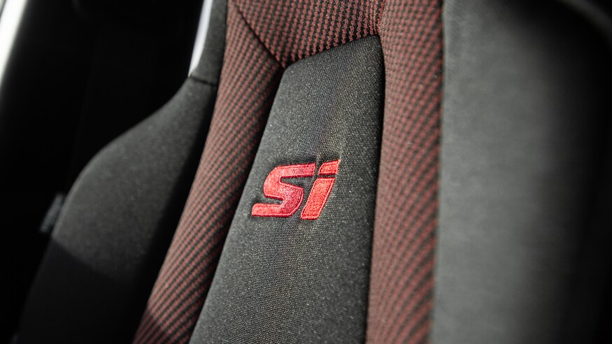 本田粉去美国旅游,是租TypeR还是Si,手挡思域Si好不好玩?