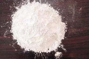 鞋子有异味如何去除呢,鞋子发潮有异味怎么办