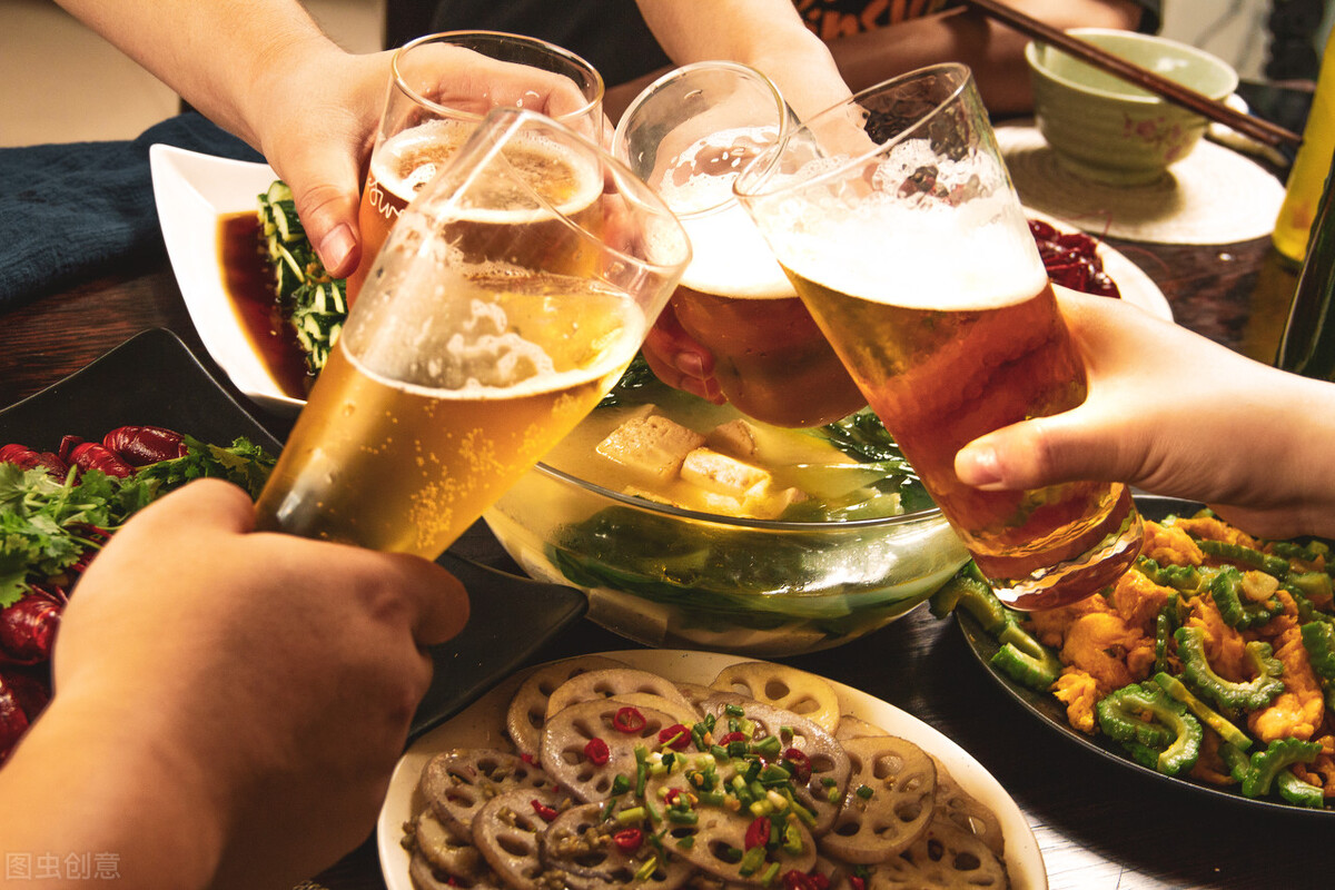 一家烤鱼店3天赚80万,几十块的烤鱼怎么赚钱