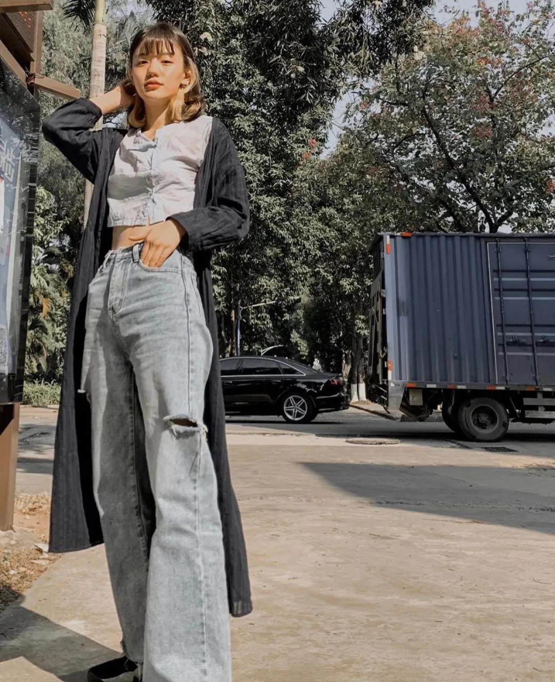 还在追韩系fashion？我已经掉入了泰妹Lisa的坑