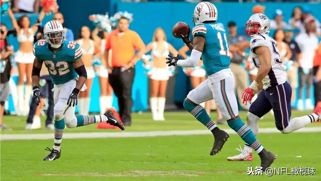 橄榄球真的只能传一次吗,橄榄球只能传给后面的人吗