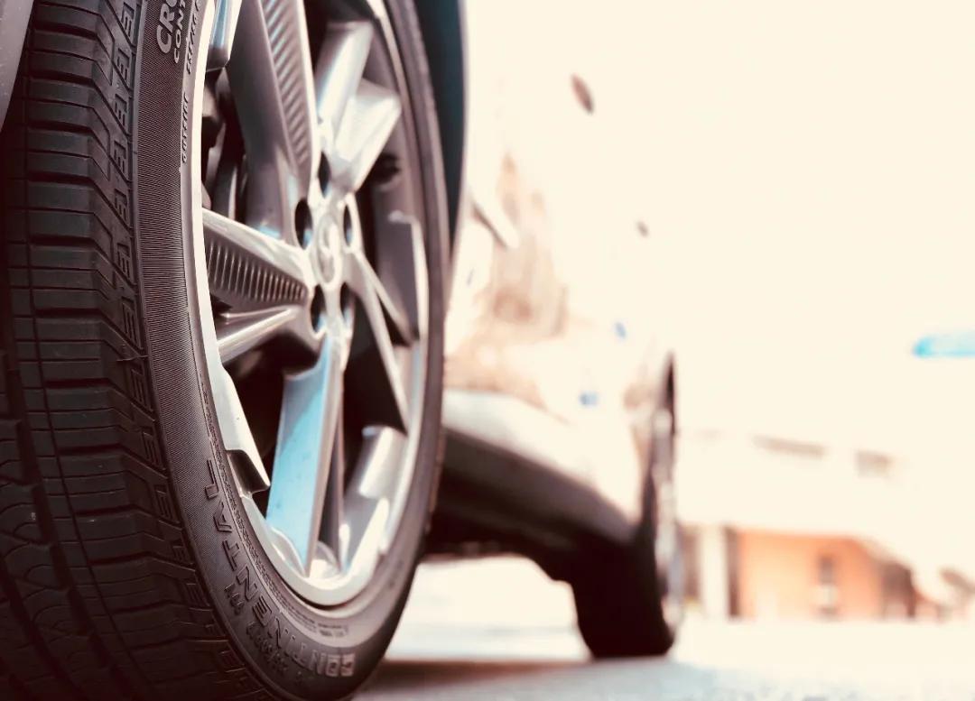 解锁小马路丨与来自时尚之都的DS7,望尽承载百年历史的外马路