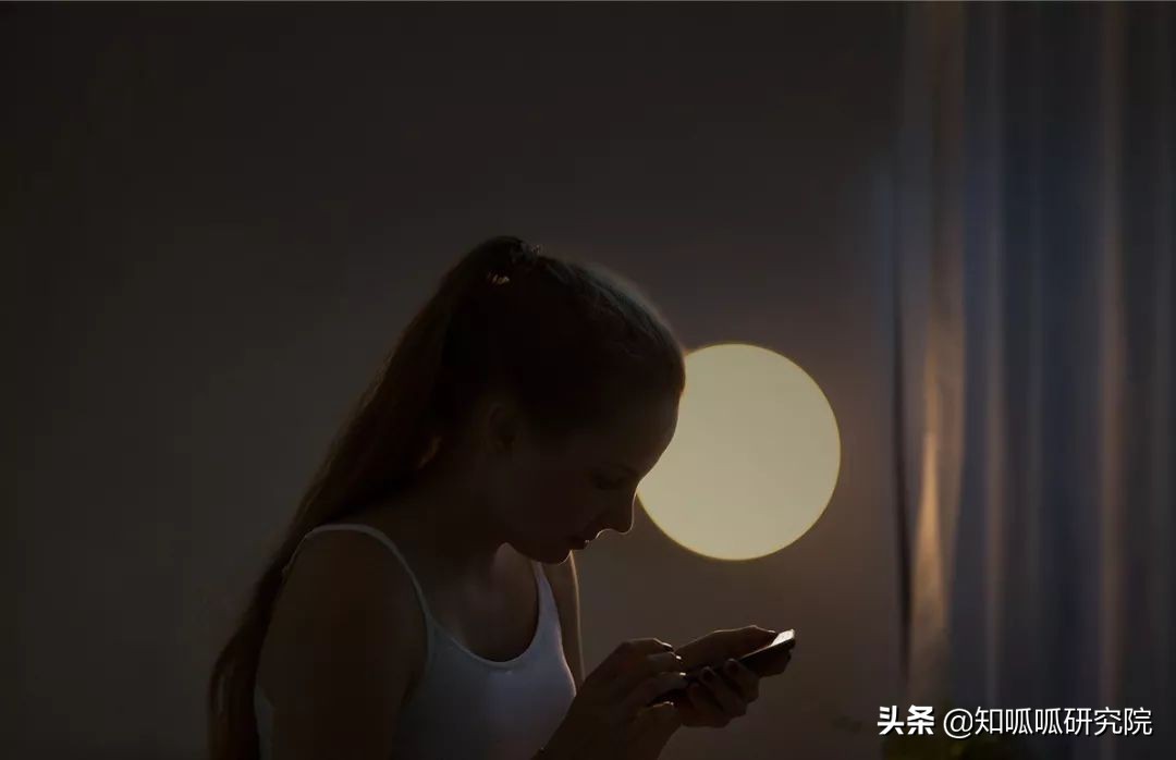 绫冲椋炲埄娴﹀拰灏忕背yeelight鍙扮伅,椋炲埄娴﹀拰yeelight鏅鸿兘鐏场