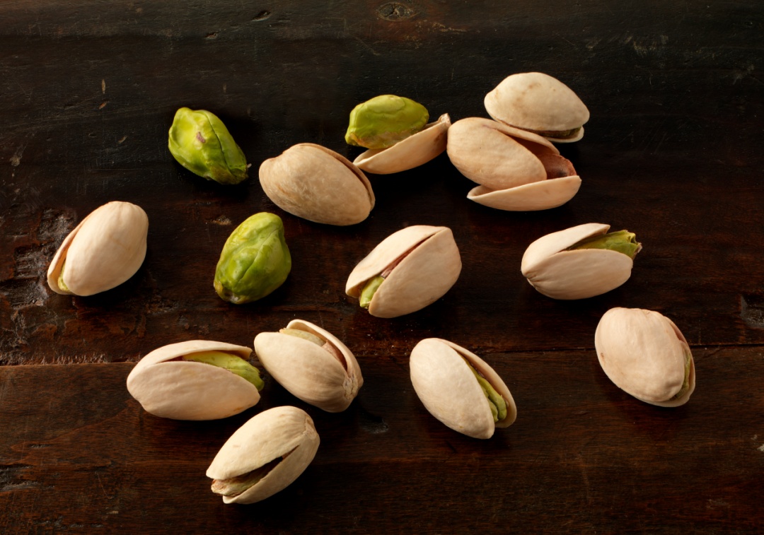 专业足球运动员饮食标准,足球运动员的饮食