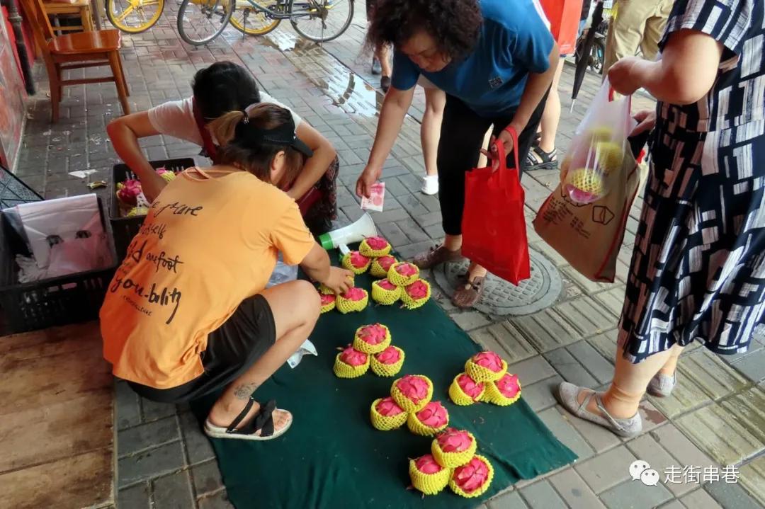 疫情期间还有人摆地摊吗,疫情期间摆摊生活的人