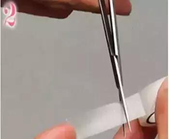 双眼皮贴化妆前还是化妆后贴,化妆先贴双眼皮贴还是先画眼影