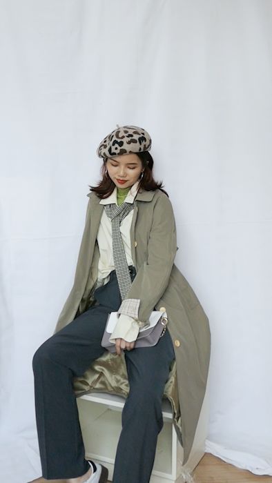 最节省空间又简便的叠风衣方法,薄款中长风衣怎么叠