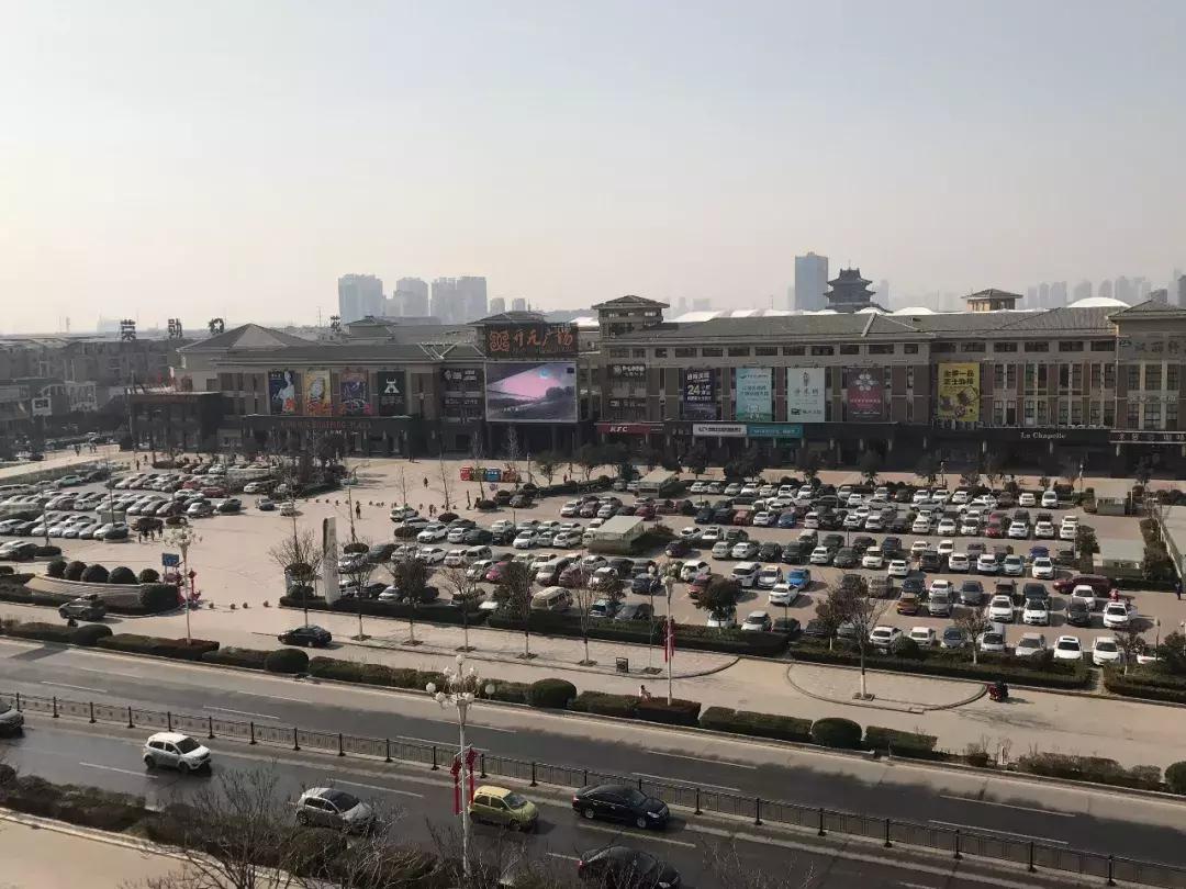 各大房企争相布局商办赛道,开发商抢地成热潮