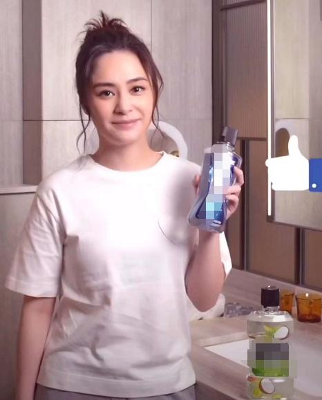 有种“整容”叫离婚半年后，赖弘国还是原样，阿娇却判若两人