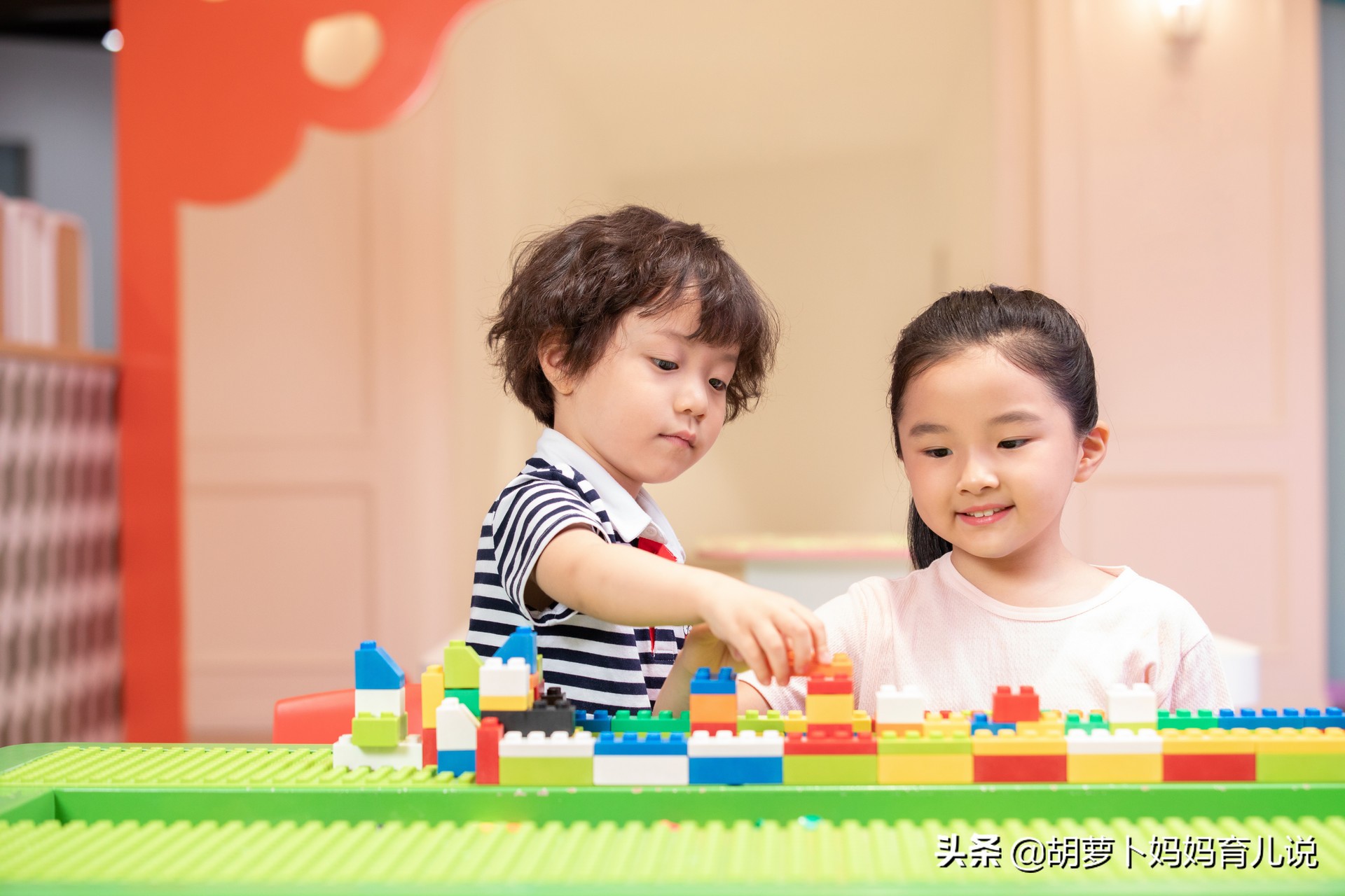 孩子开始攀比怎么教育,如何正确引导孩子的攀比心理