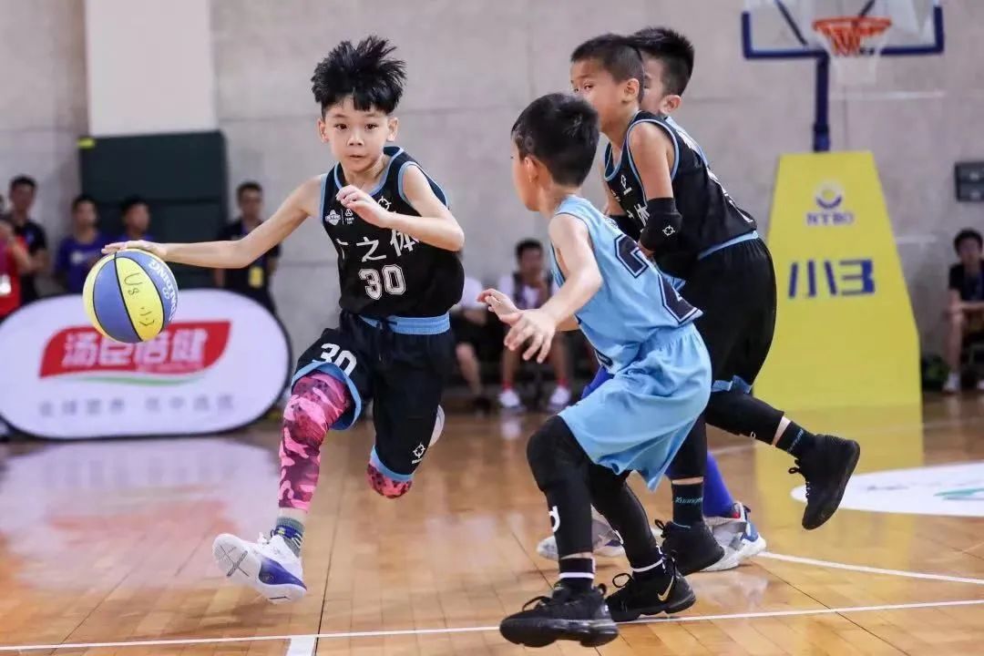 以别样的方式进入高考体育即将“C位”出道I新赛道