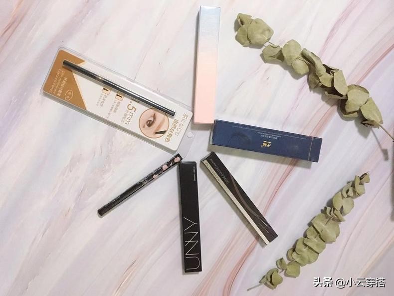 要化妆要自信,要妆