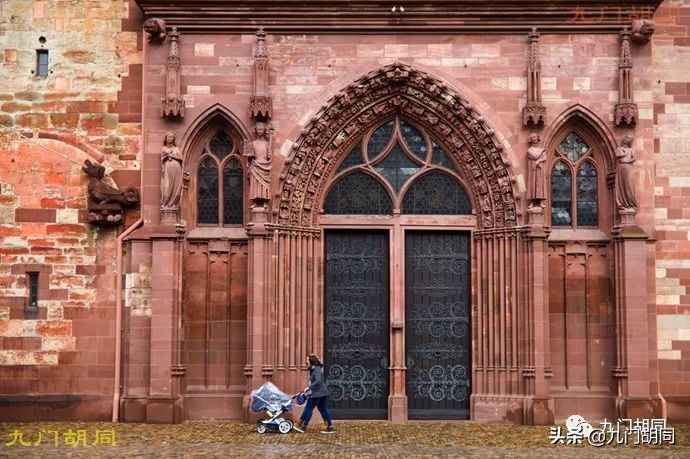 巴塞尔大教堂在哪里,巴塞尔大教堂介绍