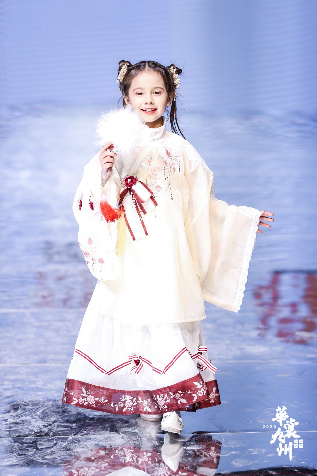 盘点那些穿上汉服的小孩子,穿汉服的小模样太可爱了