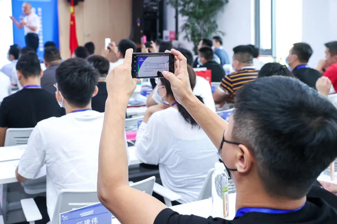 瀹夊叏绗竴涓氱哗涓虹帇,涓浗鍑忚偉璁粌钀ユ寫鎴樿禌