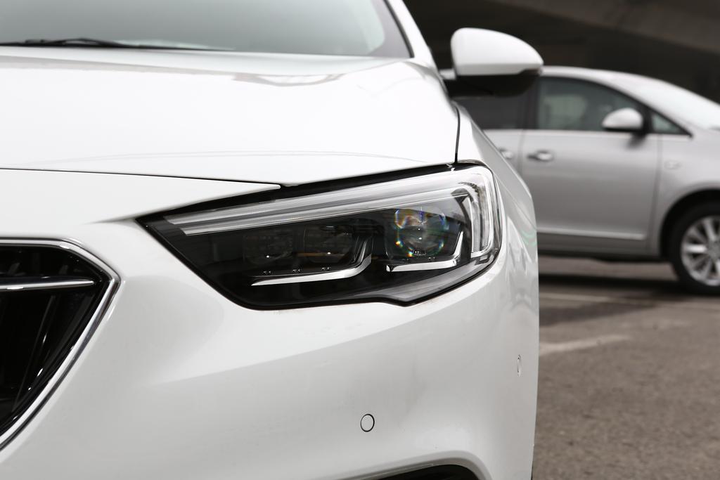 16万的君威贵吗,16万买别克