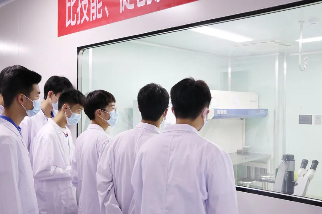 南雅学子走进中南源品干细胞科技园,体验科技魅力