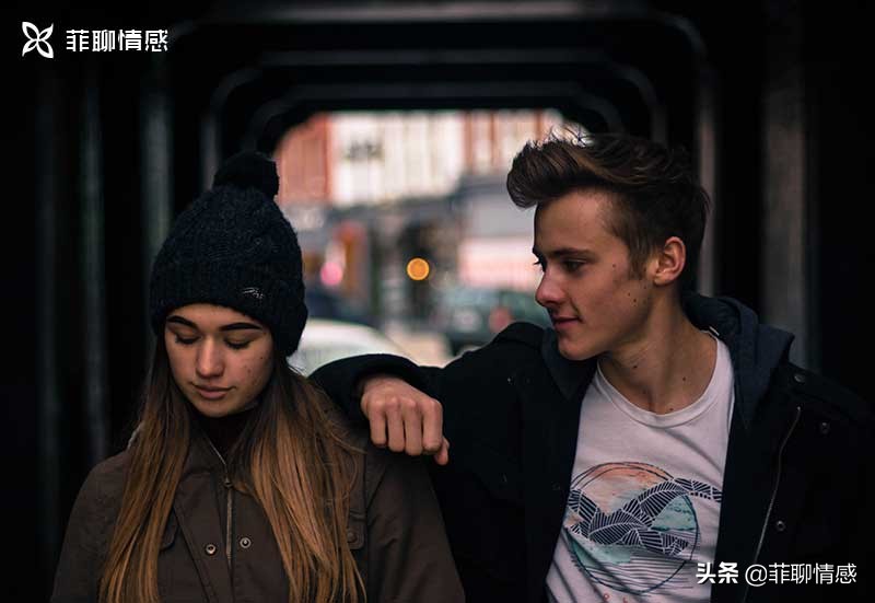 我为什么对我丈夫这么生气?为什么浪漫变成了怨恨,如何再次相爱