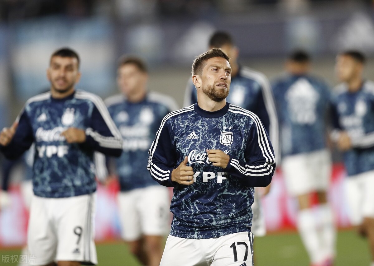 阿根廷vs乌拉圭梅西传球苏亚雷斯,阿根廷对乌拉圭梅西苏亚雷斯