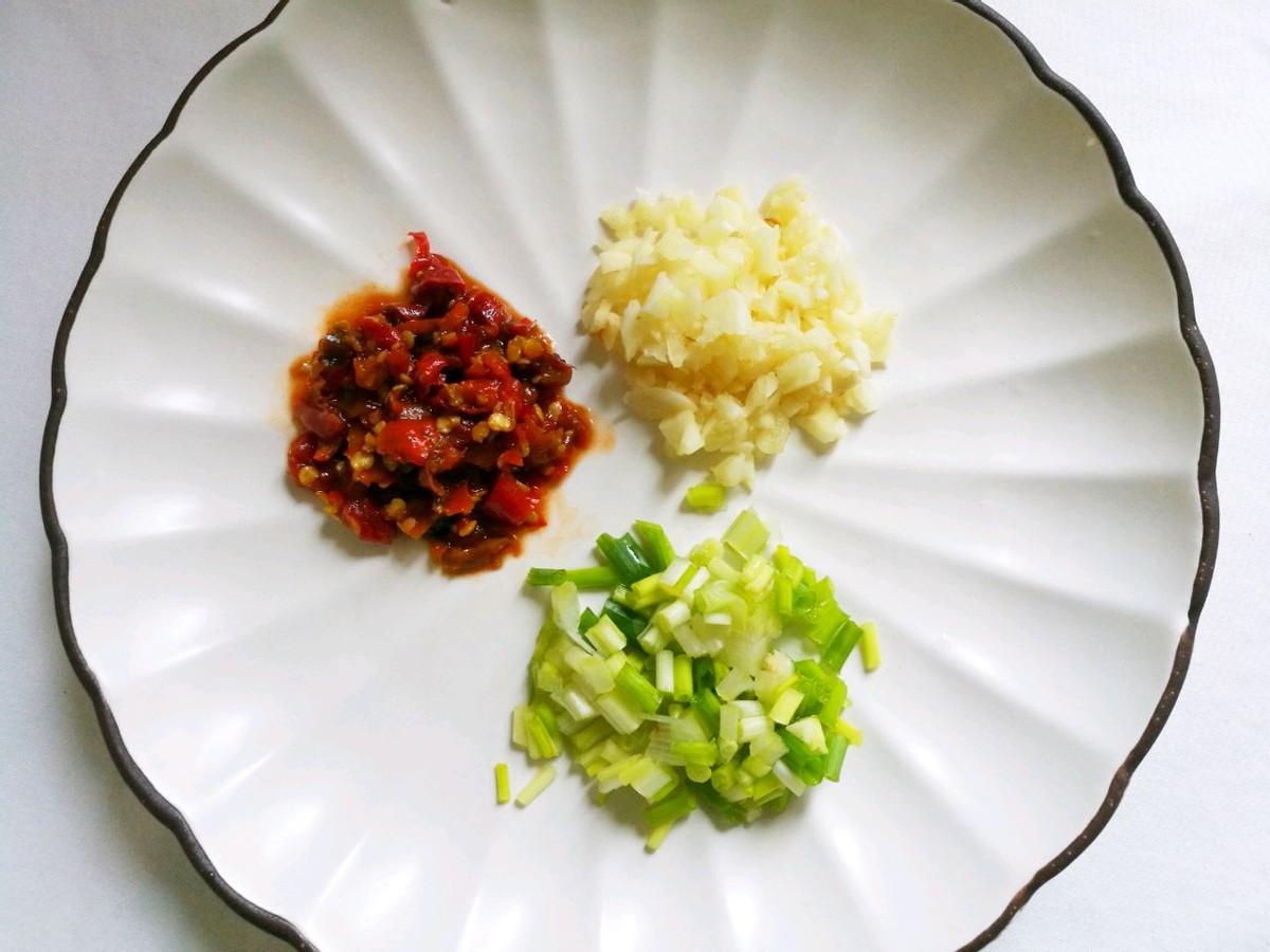 超辣狼牙土豆做法,凉拌狼牙土豆的做法儿童