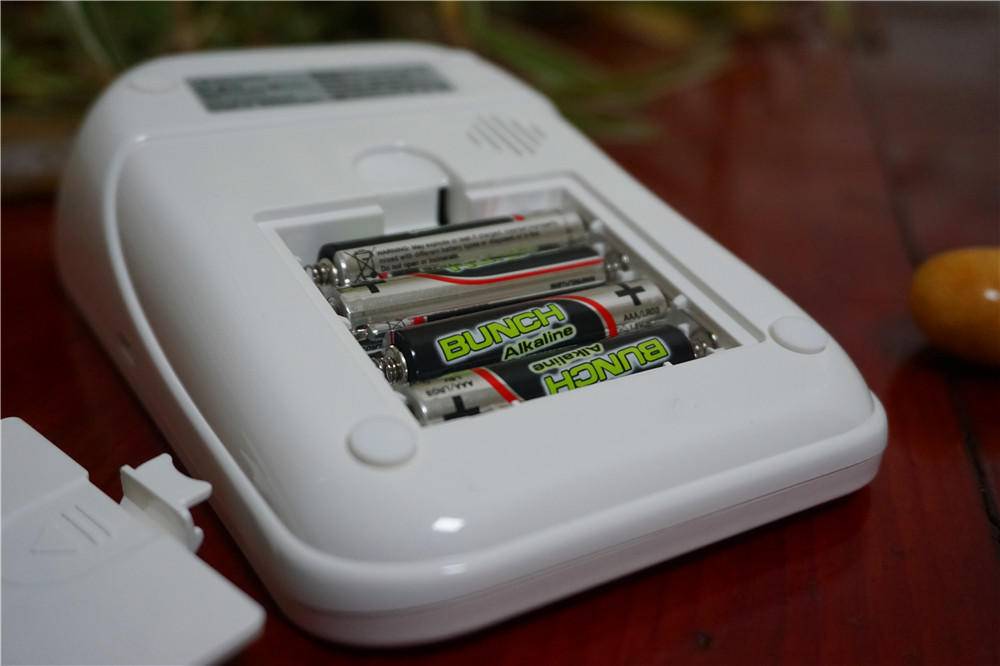 爱尔泰血氧饱和度仪,aicare电子臂式血压计