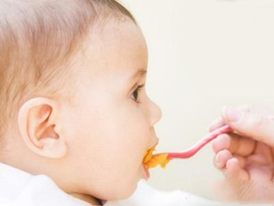 怎样给宝宝添加米粉,正确给宝宝添加米粉步骤