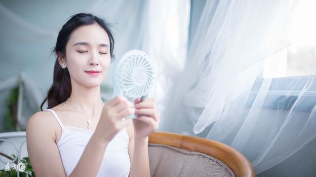 小说：林家家主给小伙下药，好威胁他为孙女治疗，却忘了他是神医