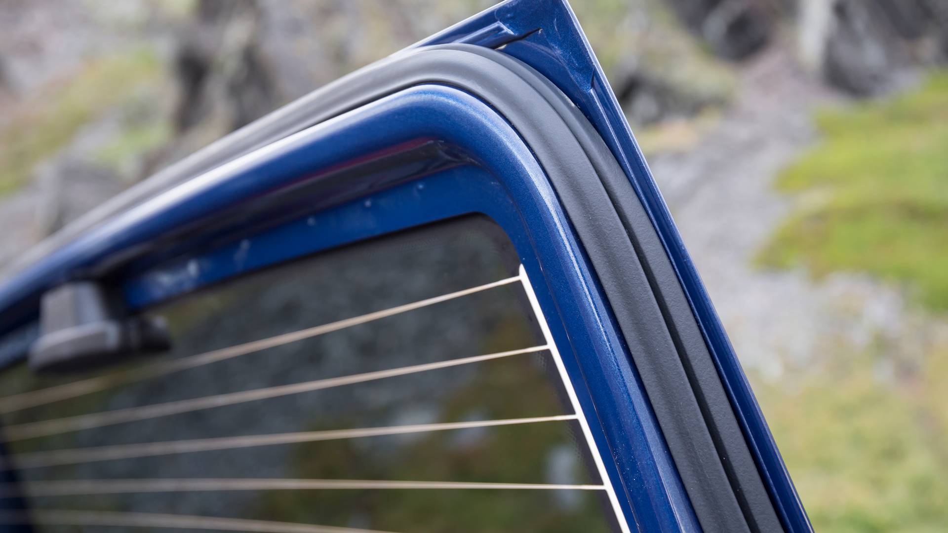 俄罗斯的最新款汽车是什么,俄罗斯汽车工业怎么样