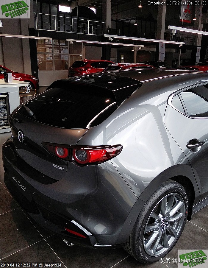 欧洲4S店实拍系列之Mazda,1---马3，我眼里最帅的两厢车