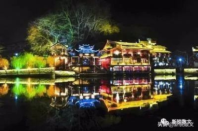 湘西凤凰古城一眼万年,凤凰古城一眼万年