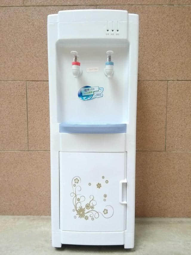 蓝宝小白鲸净饮一体机推荐,德国蓝宝小白鲸净饮机多少钱