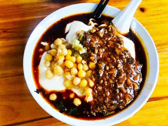 重庆各个区域好耍好吃的推荐,重庆哪有好吃好玩的地方