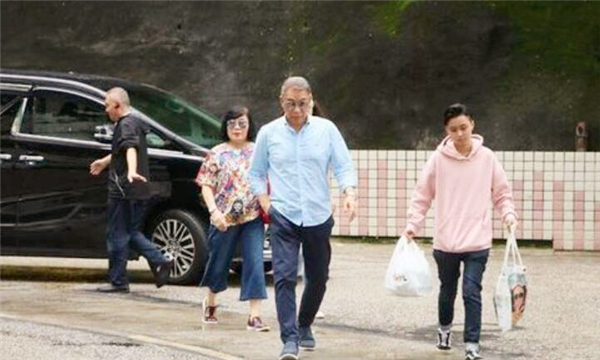 任达华哥哥任达荣身份揭秘,香港警察任达荣