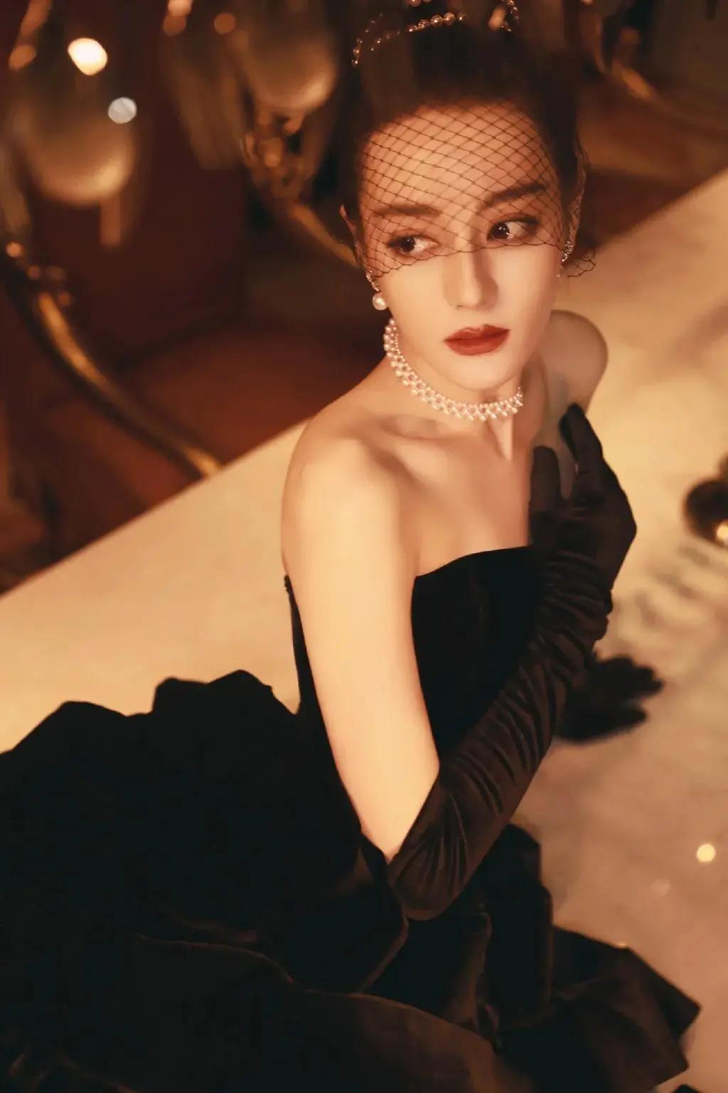 迪丽热巴薄唇,把迪丽热巴换成黄金比例脸