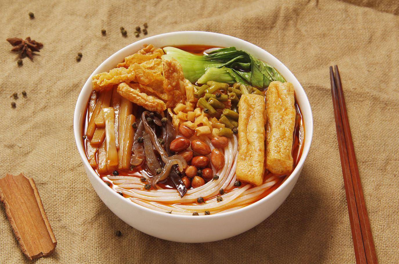 传说中的柳州螺蛳粉,特色小吃正宗柳州螺蛳粉