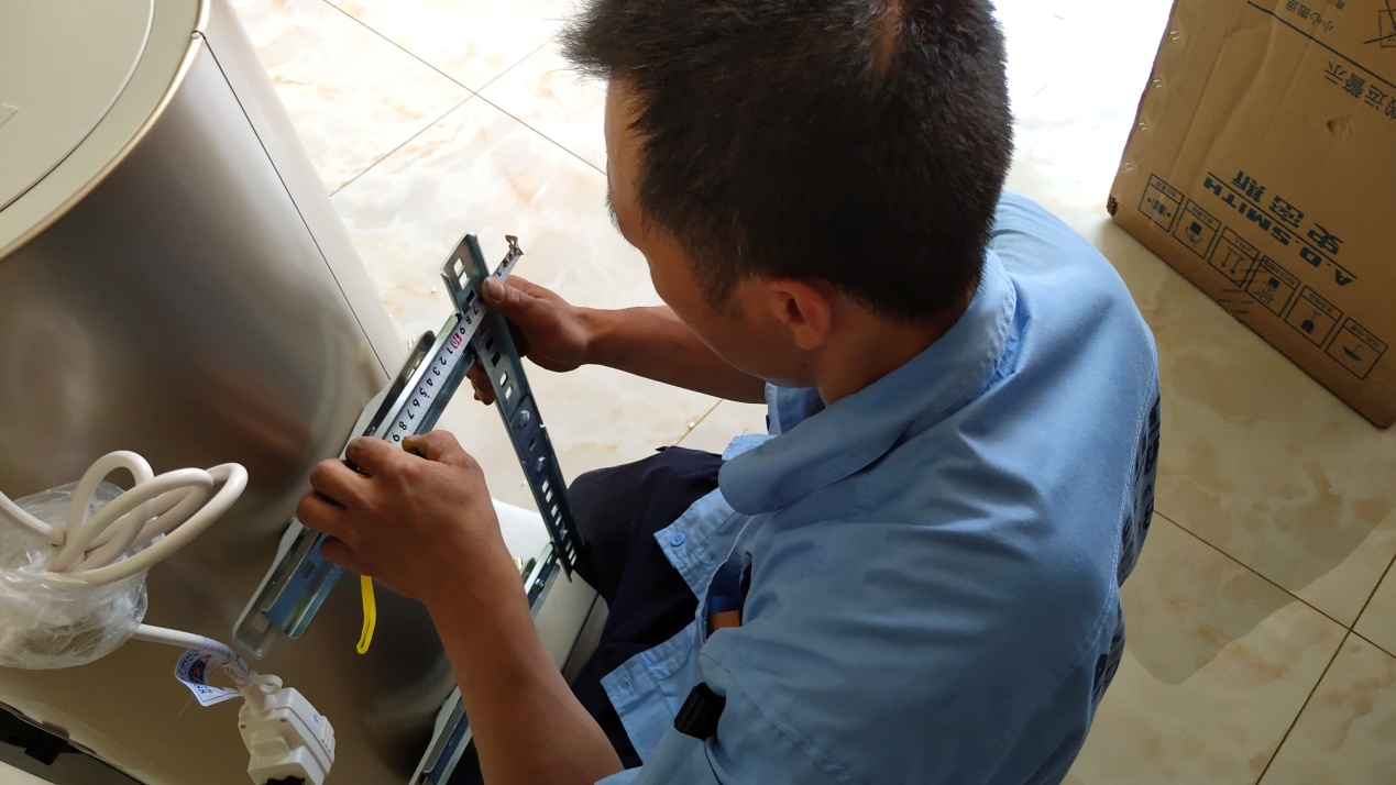 ao史密斯薄型速热电热水器,史密斯50升节能电热水器